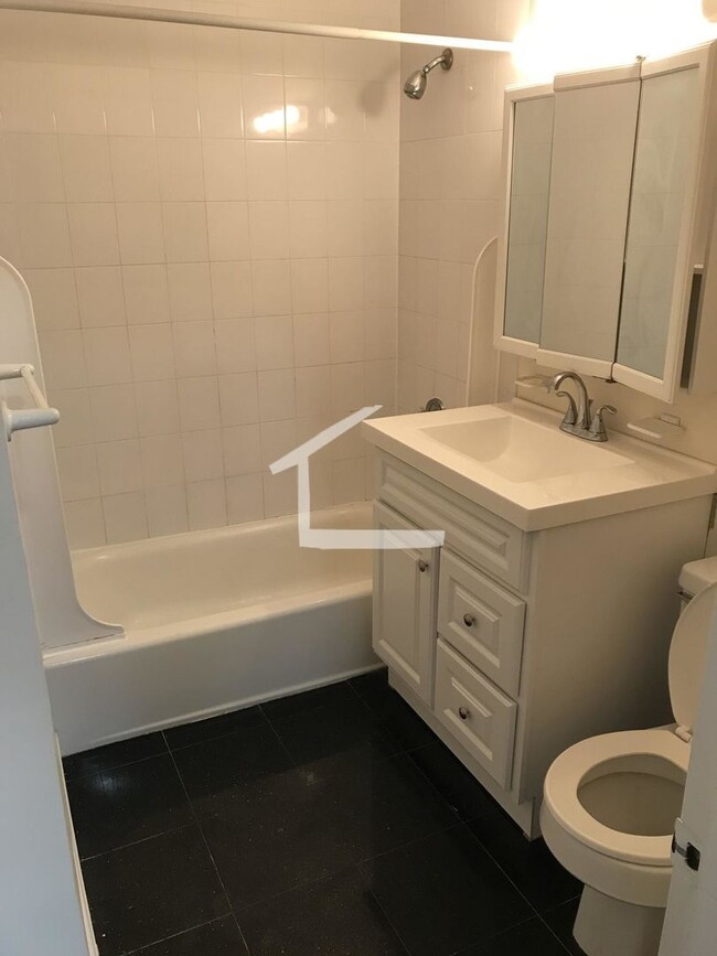 Building Photo - 1-Bed w/H&HW Koreatown/BU/Allston Village