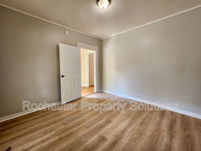 Foto del edificio - 287 Reynolds St