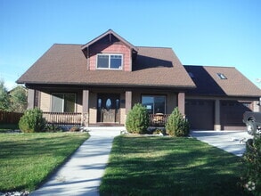Building Photo - 109 Laura Ct