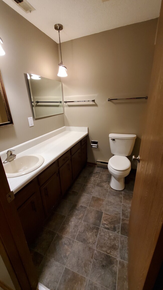 Foto del edificio - 1593 Plainfield Dr