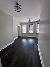 Building Photo - 154 Sanford St