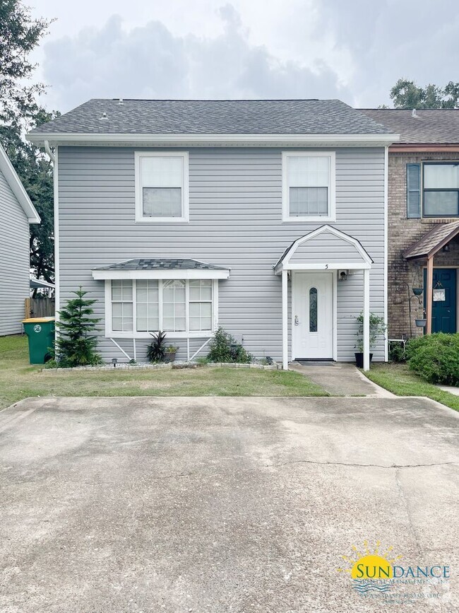 Building Photo - 208 Cloverdale Blvd