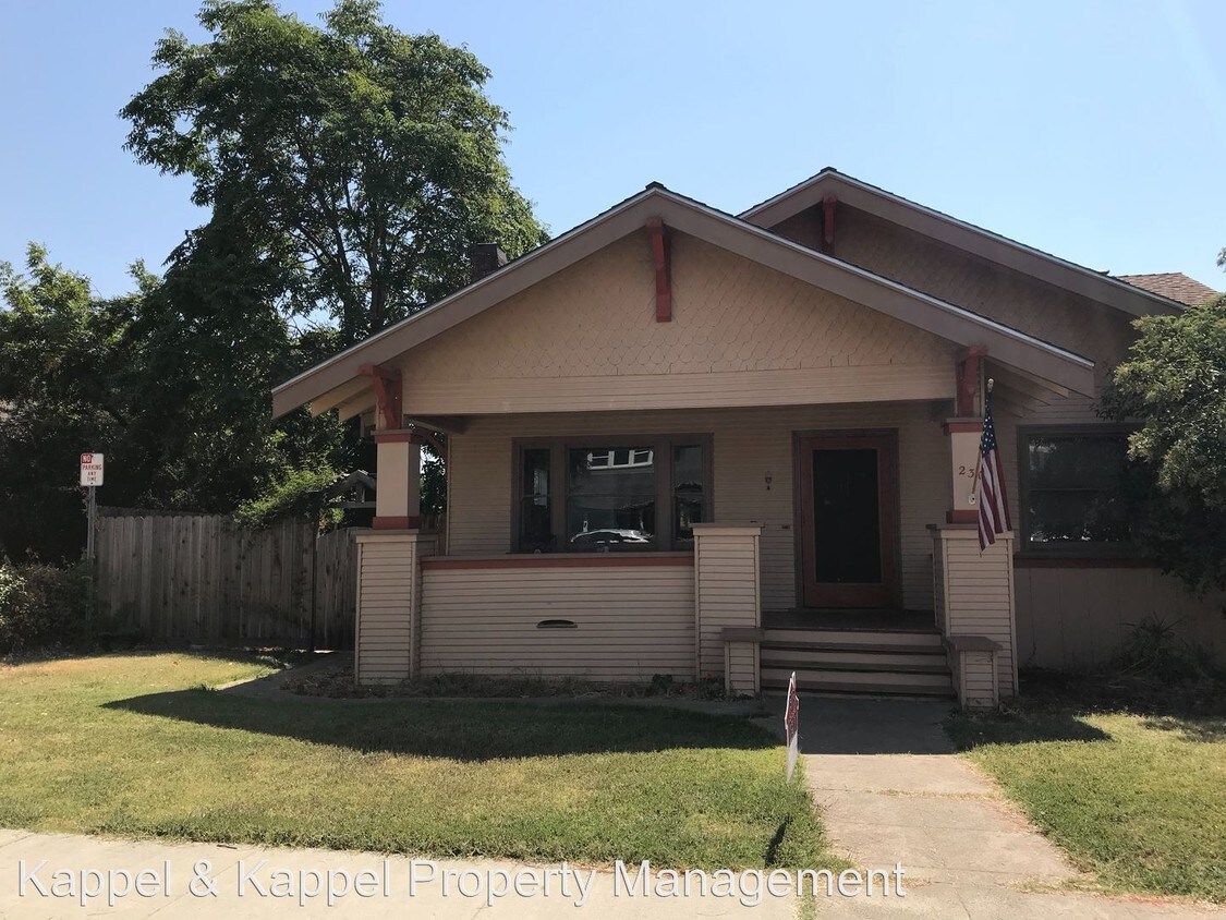 Primary Photo - 3 br, 1.5 bath House - 230 E Mayes Street