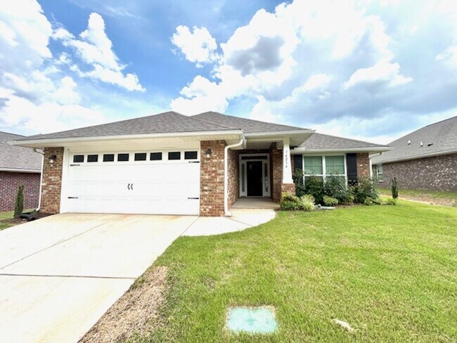 Foto del edificio - Beautiful 4 Bedroom 2 Bath Home! COMING SOON!