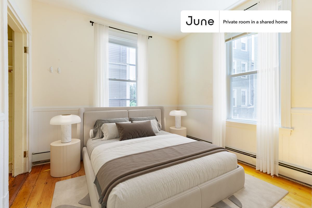 Foto principal - Room in Shared 4 bed/1.5 bath home