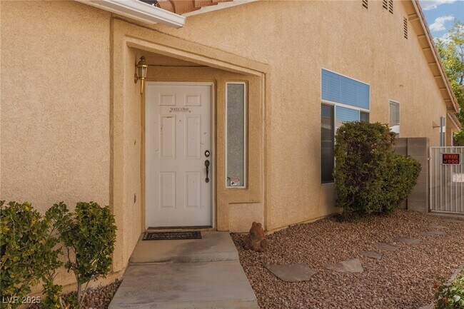 Building Photo - 757 Roddenberry Ave