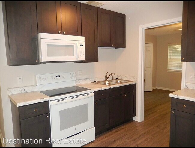 Foto del edificio - 3212 Jim Lee Road, Unit B1