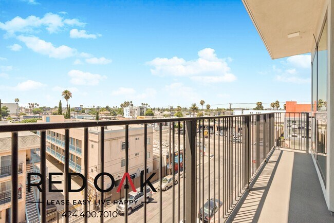 Foto del edificio - 5550 Bonner Ave