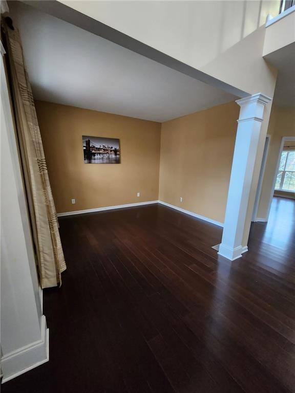 Building Photo - 710 Mayfair Ct