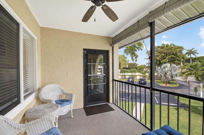 Foto del edificio - 335 Pine Ridge Cir