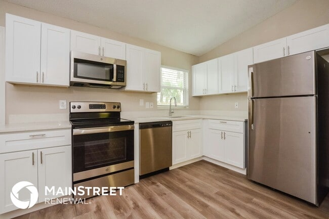 Building Photo - 910 Kentucky Blvd