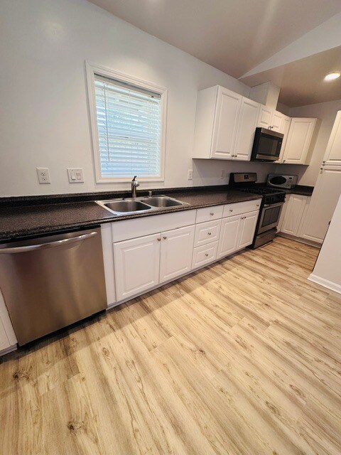 Foto del edificio - 4711 Pepper Ln
