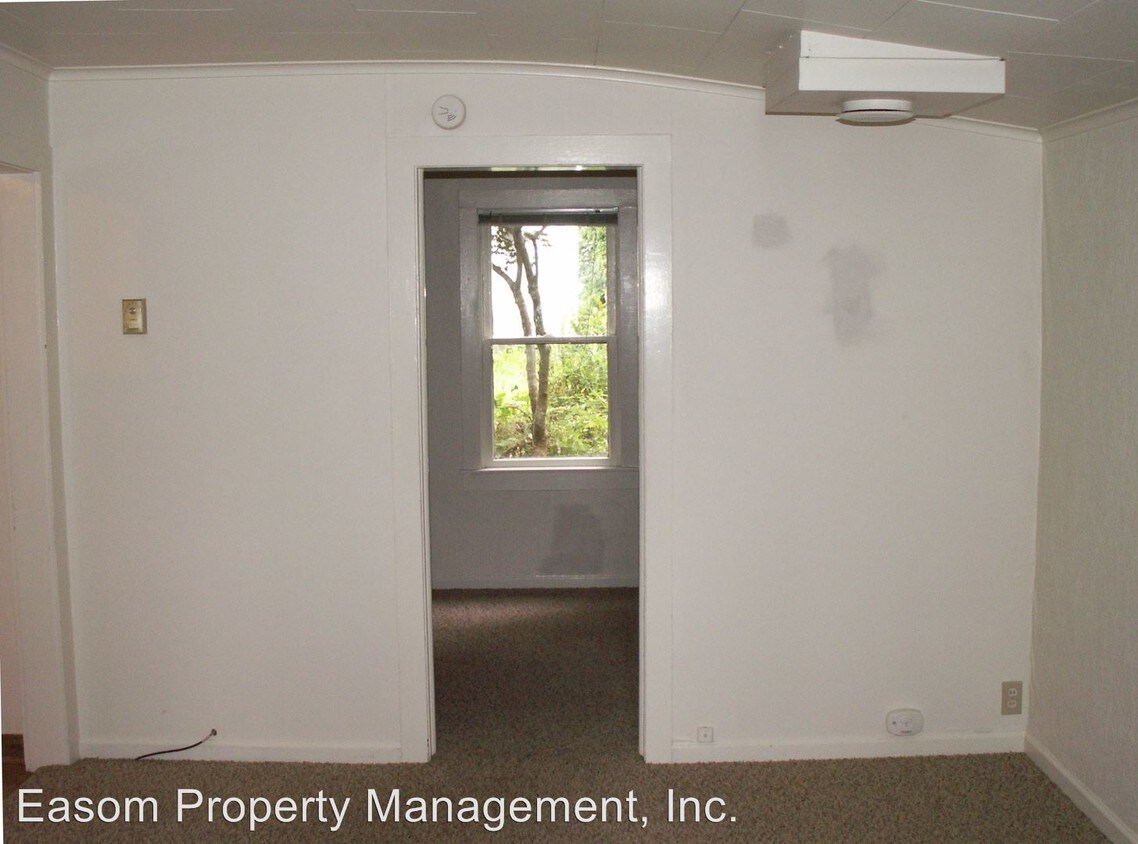 Building Photo - 3722 Grand Ave