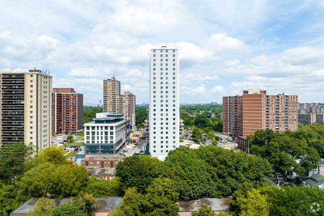 Building Photo - Preston Apartments