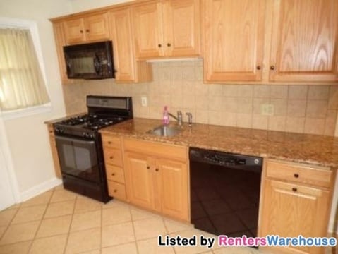 Building Photo - 1837 Darrich Dr
