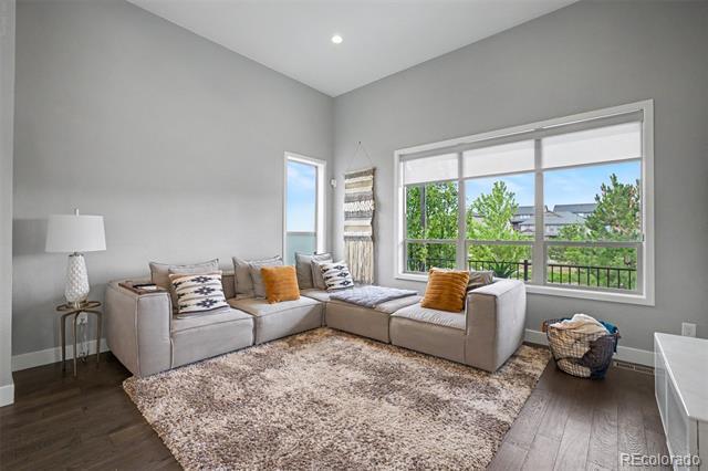 Foto del edificio - 9761 Taylor River Cir
