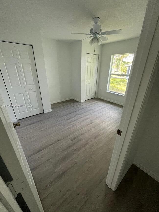 Building Photo - 5218 SE 43rd St