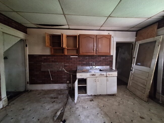 Building Photo - 805 S Olive St