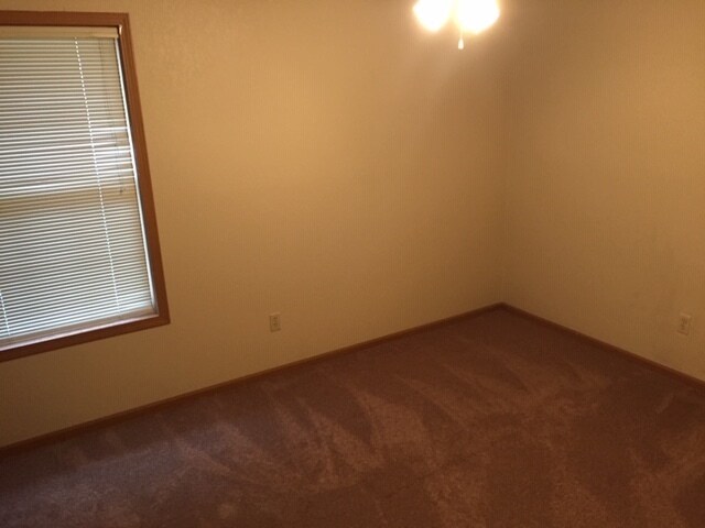 Building Photo - 4916 Charm Oak Dr