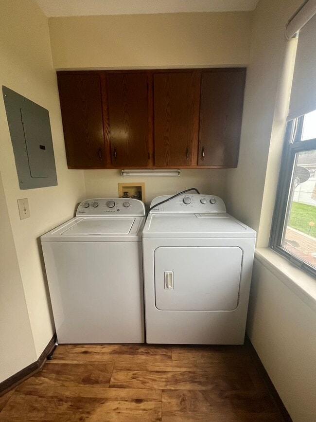 Building Photo - 2 Bedroom Townhouse for rent near EMU