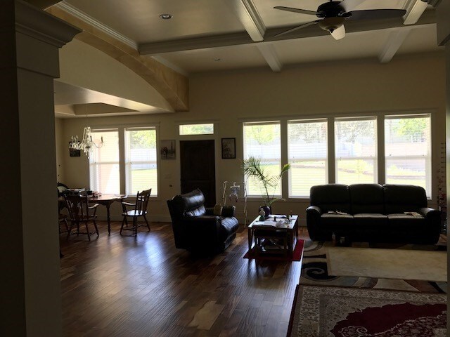 Building Photo - 1825 Canyon Park Ct