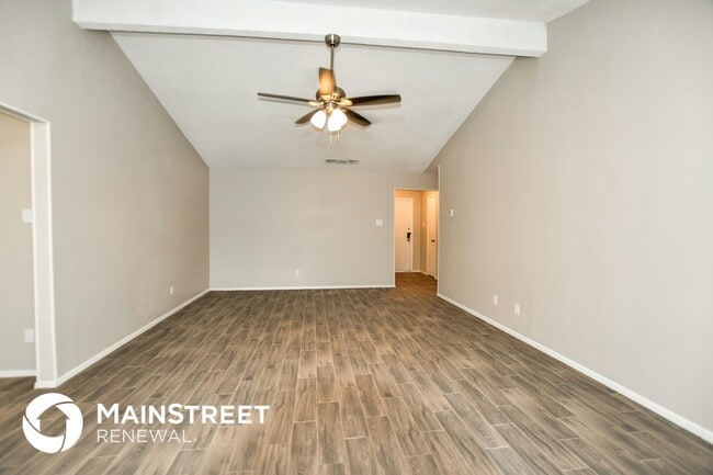 Foto del edificio - 1601 Chapman Dr