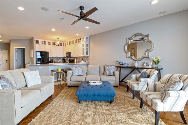 Foto del edificio - 1230 Lands End Pkwy