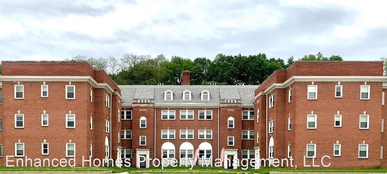 Primary Photo - 2028 7th Ave