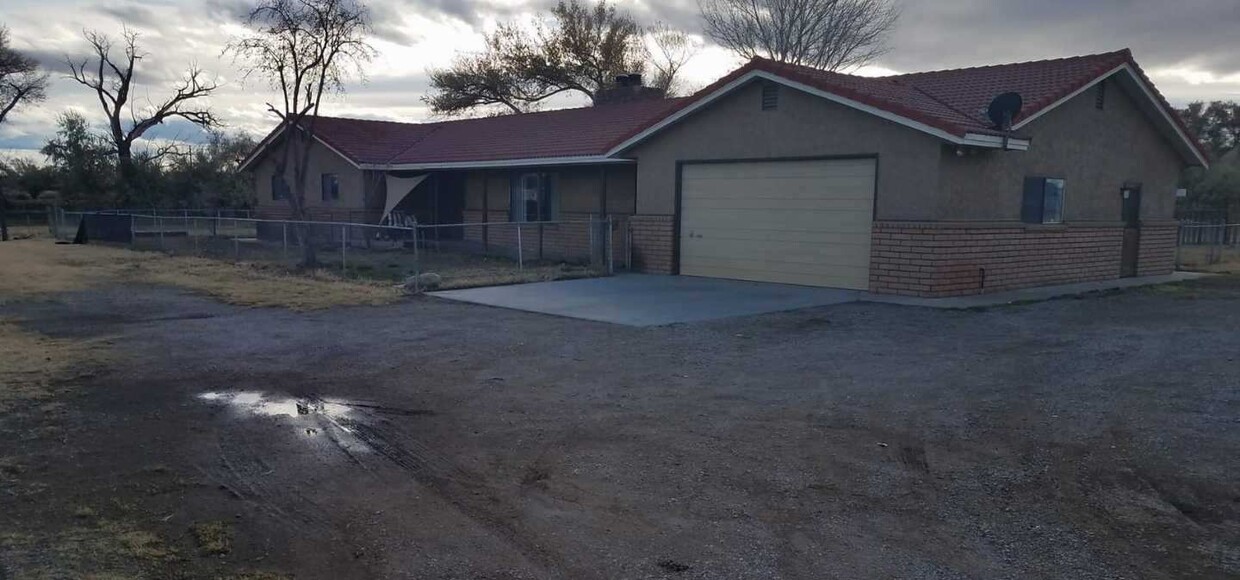Foto principal - 5201 Alcorn Rd