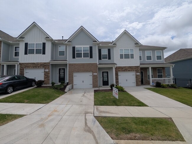 Building Photo - 645 Longtail Ln