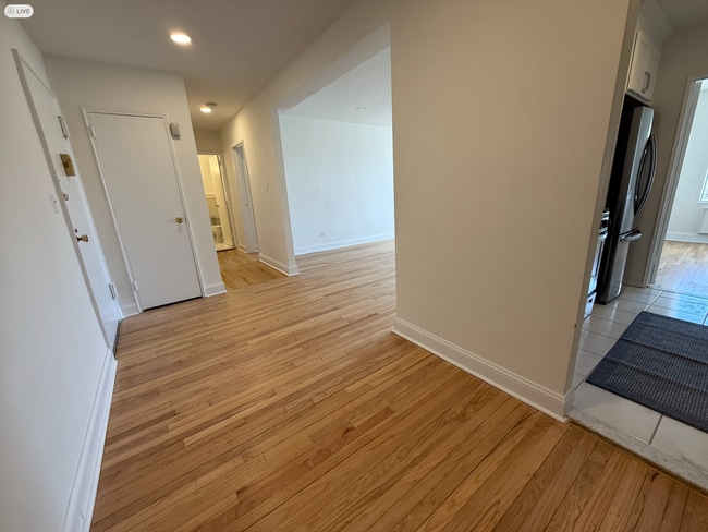 Building Photo - 55 Austin Pl