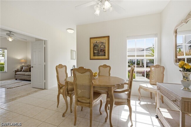 Building Photo - 829 Tanbark Dr