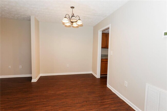 Building Photo - 6468 Wellington Chase Ct