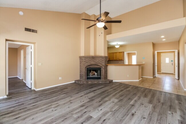 Foto del edificio - 23837 N 41st Ave