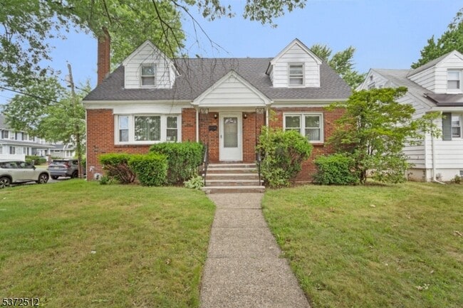 Foto del edificio - 141 Crosby Ave