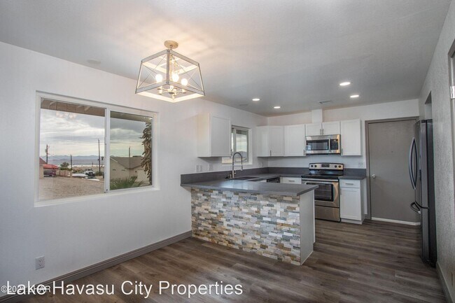 Foto del edificio - 2 br, 2 bath House - 1010 Coconut Grove Dr
