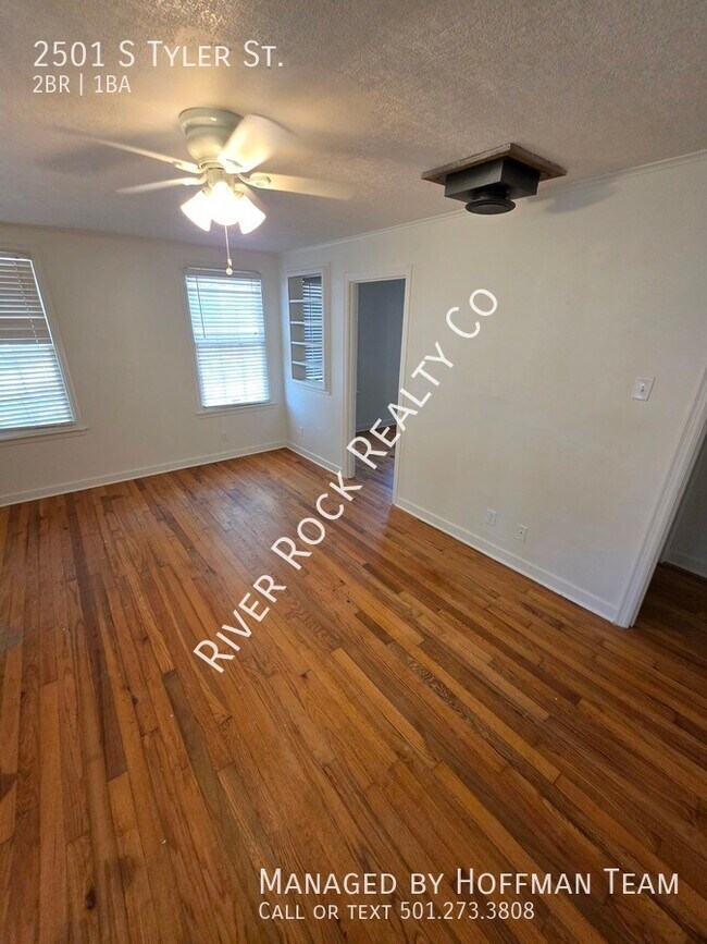 Building Photo - 2501 S Tyler St