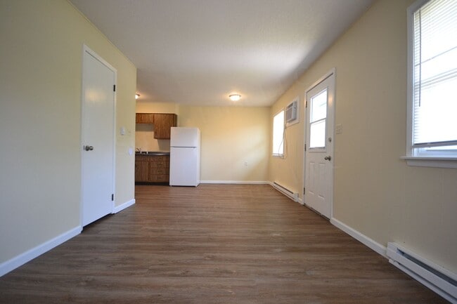 Building Photo - Cross Timbers Apartment