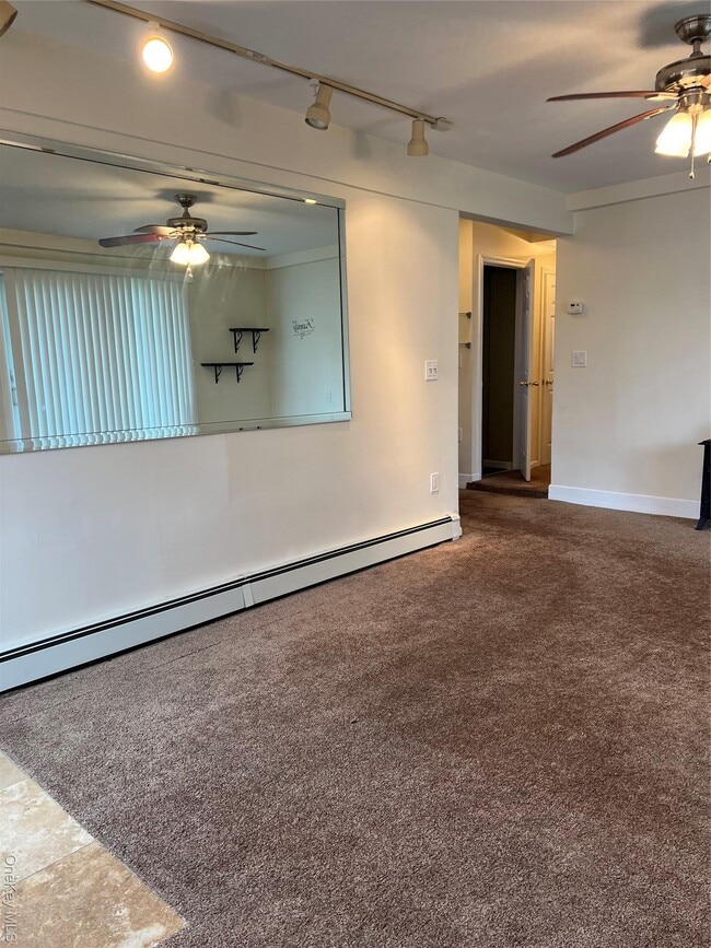 Building Photo - 65 Gateway Dr