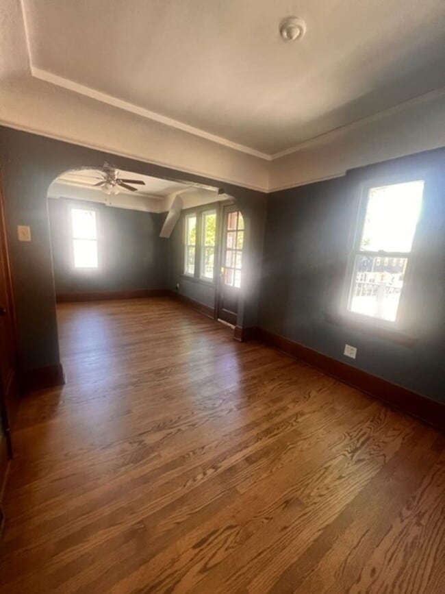 Building Photo - 911 W Eula Ct