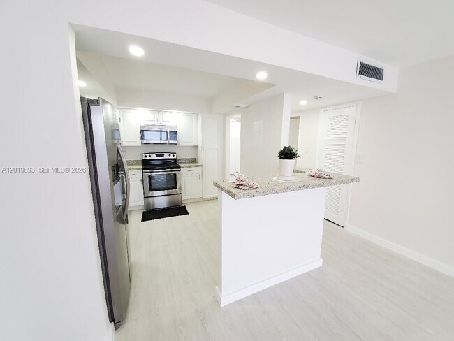 Foto del edificio - 18011 Biscayne Blvd