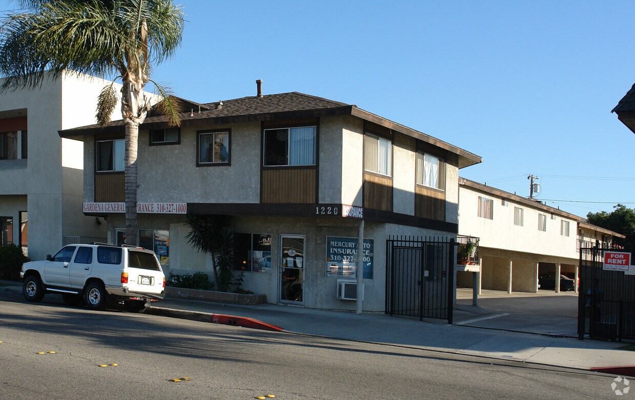 Primary Photo - 1220 W Gardena Blvd