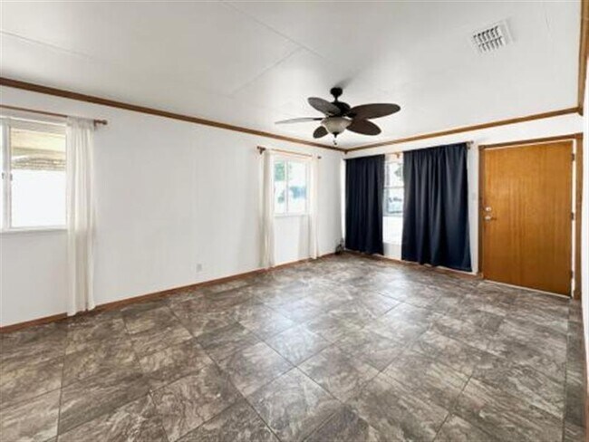 Building Photo - LOVINGTON CITY