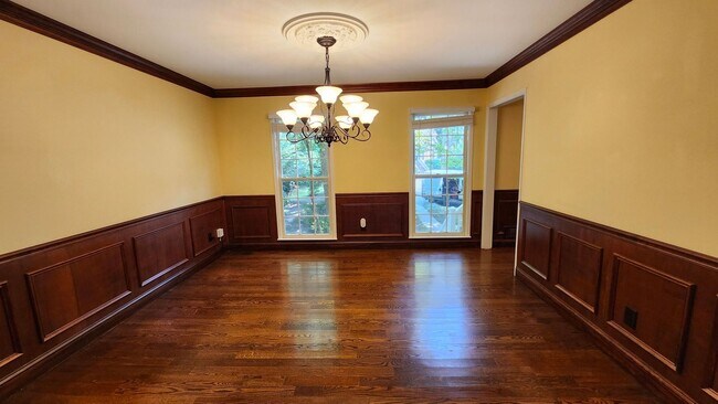 Foto del edificio - 310 Milesford Ct