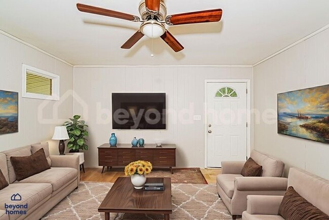 Foto del edificio - Cozy Comfort Meets Classic Charm in Killou...