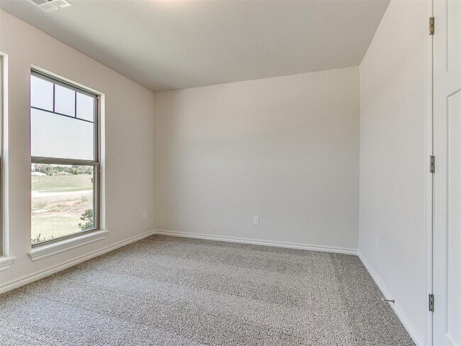 Foto del edificio - 561 Grand Sycamore Dr