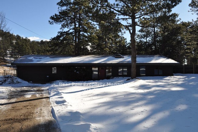 Building Photo - 1232 Kerr Gulch Rd