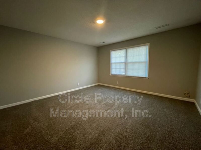 111 Claybill Dr Unit 111D, Meridianville, AL 35759 Condo for Rent in