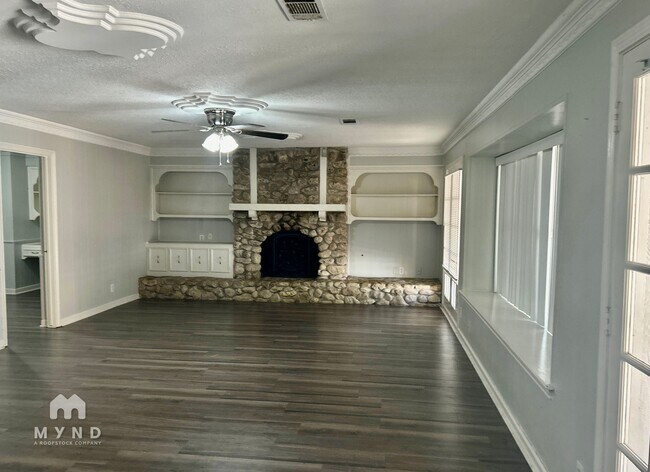 Foto del edificio - 450 Old Hickory Dr