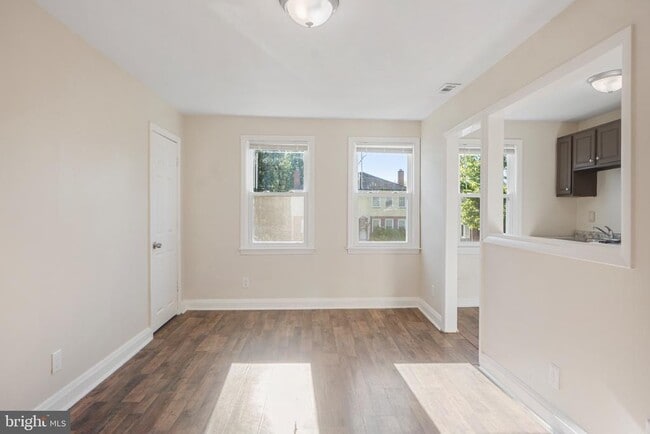 Foto del edificio - 5424 Belle Vista Ave